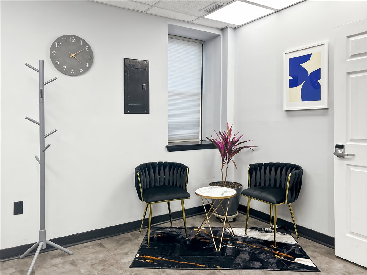 63 New Main Street available for companies in Montebello