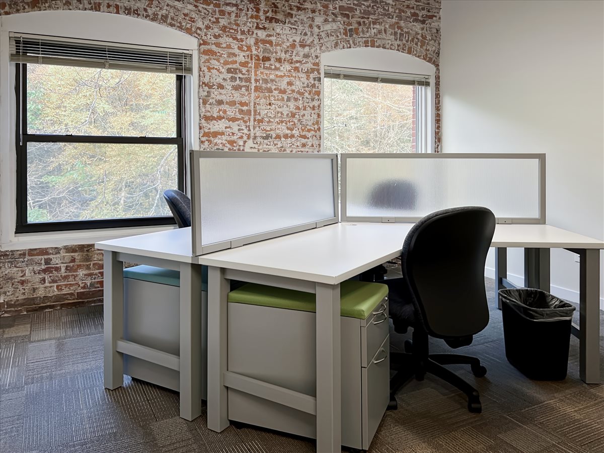 27 Glen Road, Suite 301, Newtown Office Images