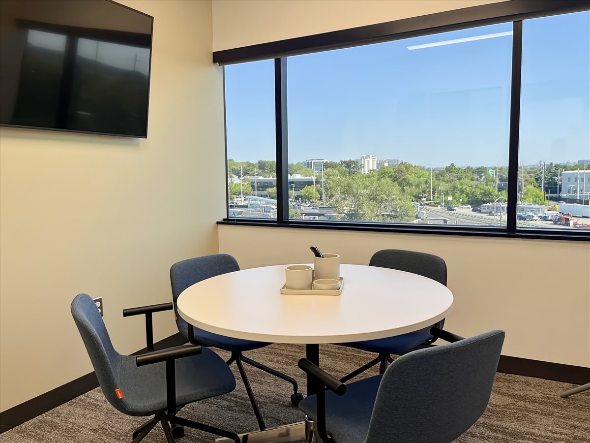 This is a photo of the office space available to rent on 411 State Route 17, Suite 500