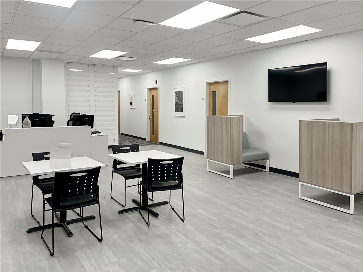800 Kinderkamack Road, 2nd Floor Office Images