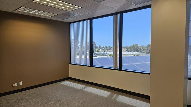 3020 Old Ranch Parkway, Suite 300 Office Images