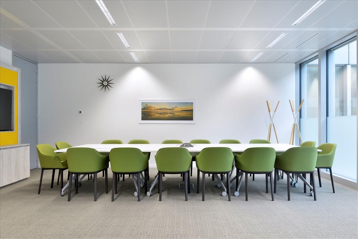 3905 Crescent Park Drive available for companies in Brandon