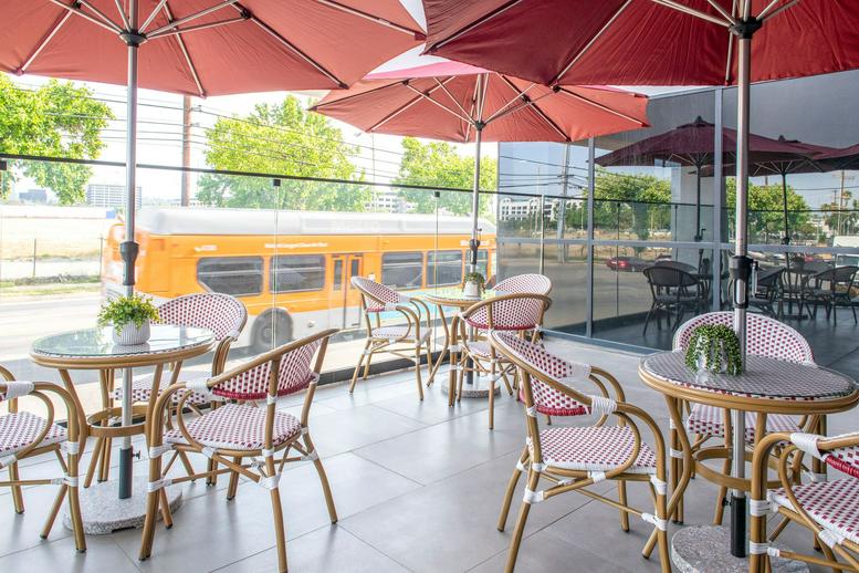 21515 Vanowen Street Office Space - Los Angeles