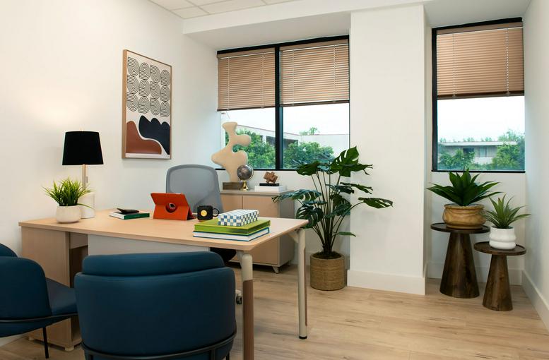 21515 Vanowen Street Office Images