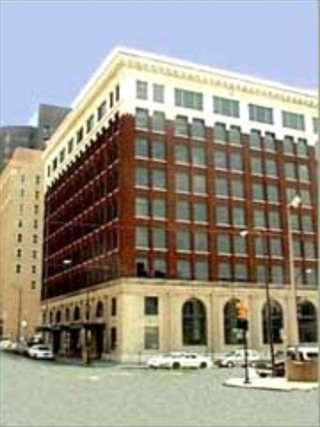 Beacon Building available for companies in Tulsa