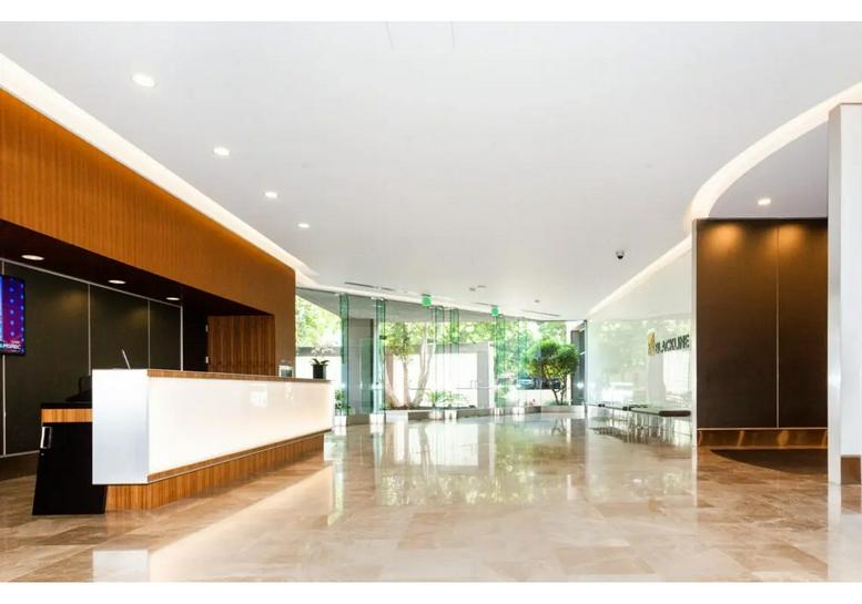 21300 Victory Blvd., 3rd Floor Office Images