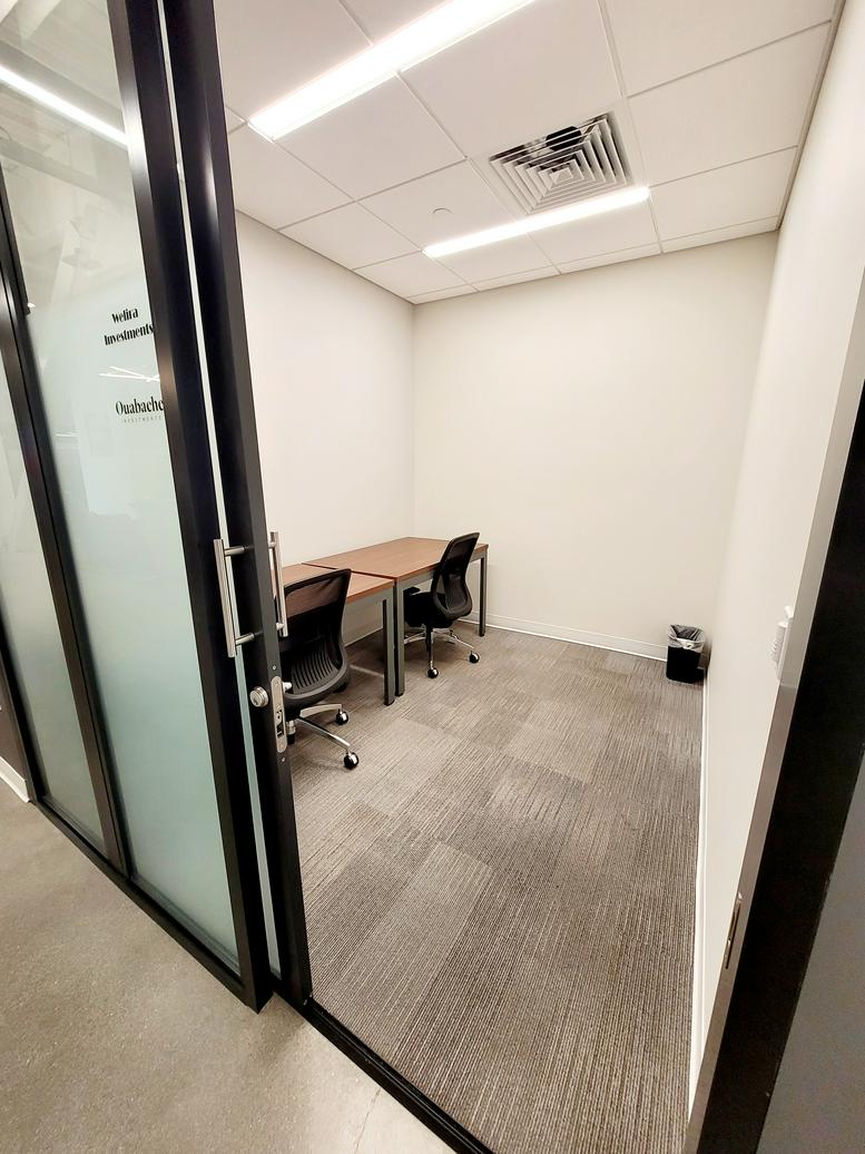 571 Monon Boulevard, Suite 200 Office Images