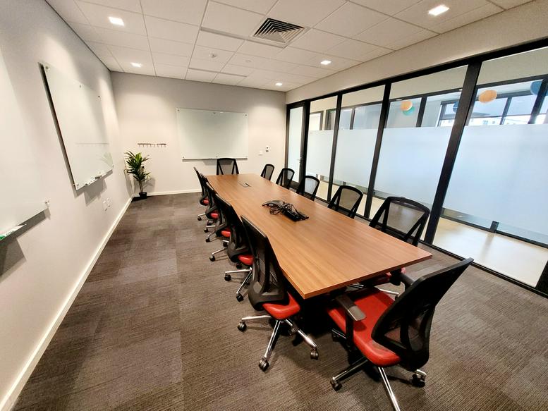 571 Monon Boulevard, Suite 200 Office Images