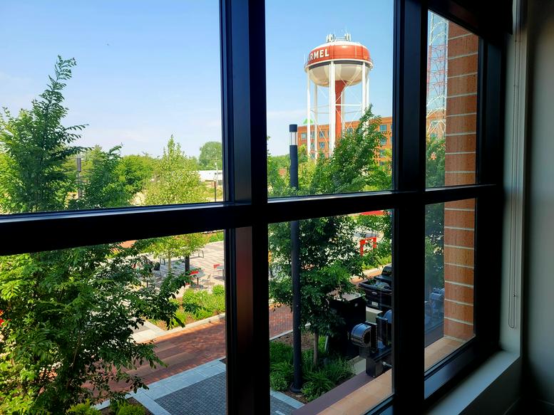 571 Monon Boulevard, Suite 200 Office Images