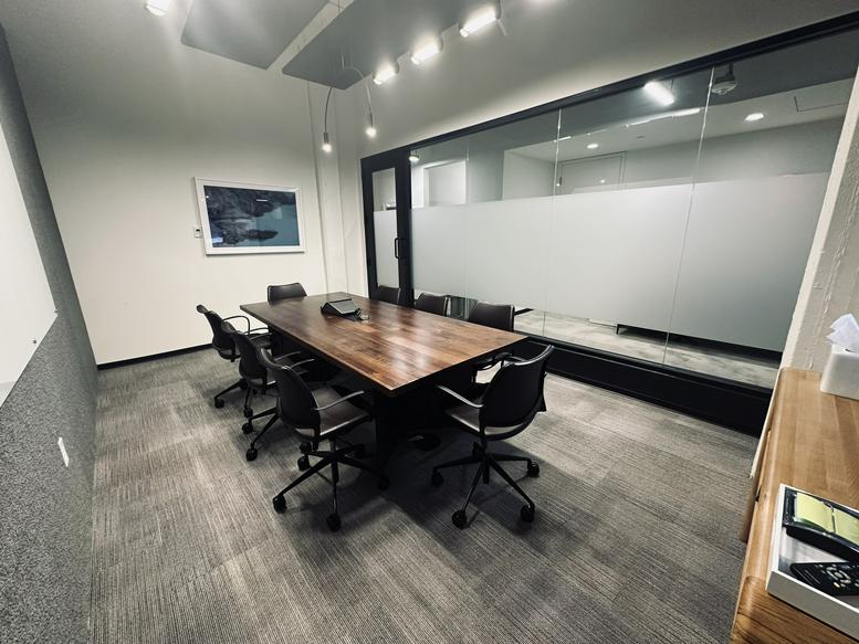 209, 10th Avenue South, Suite 560 Office Images