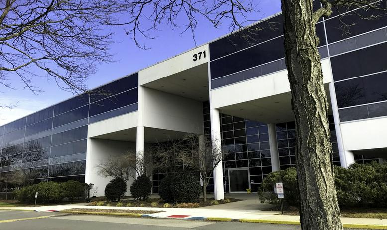371 Hoes Ln, 200 Office Images