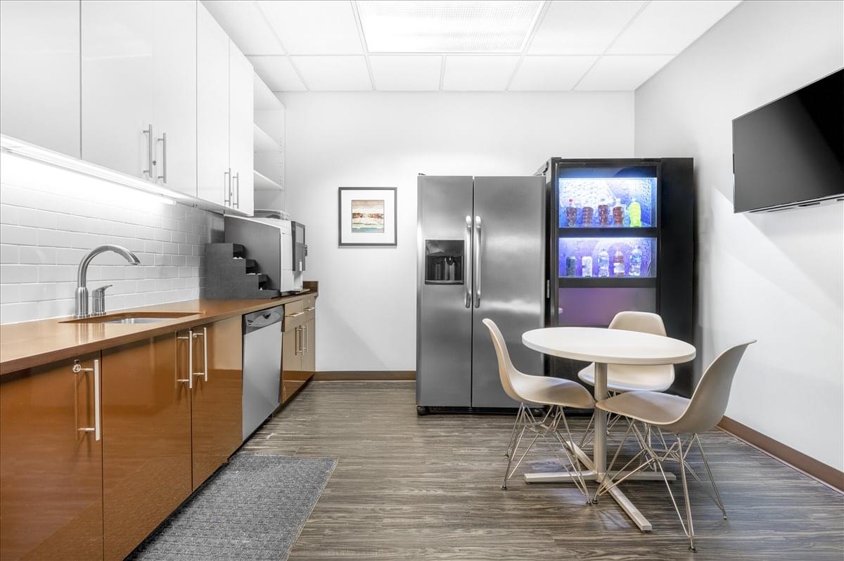 This is a photo of the office space available to rent on 2500 Regency Pkwy, Regency Park