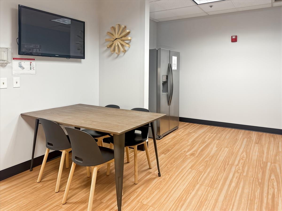 Photo of Office Space on 470 Olde Worthington Rd, Westerville Columbus 