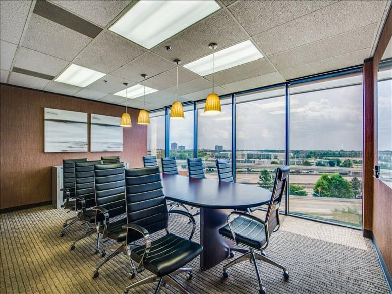 11811 North Fwy Office Images