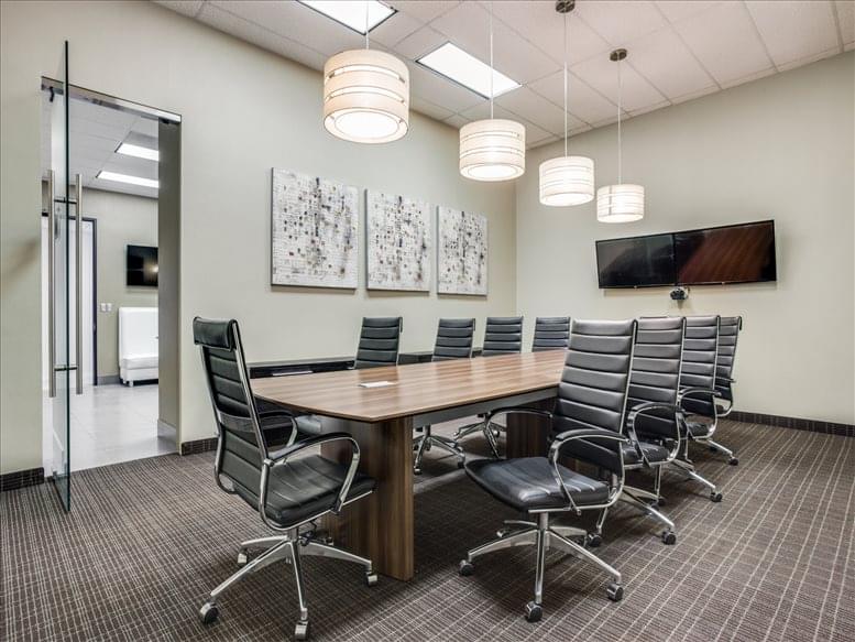 11811 North Fwy Office Images