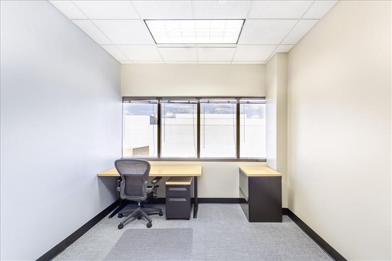 Photo of Office Space on Calder Plaza Building, 250 Monroe Avenue, Medical Mile Grand Rapids 