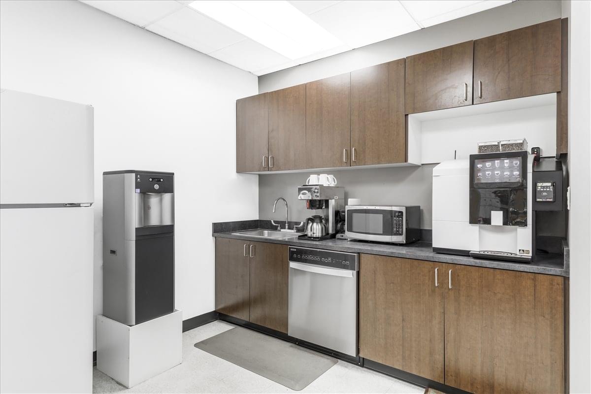 Kirkland Corporate Center, 11335 NE 122nd Way, Totem Lake Office Space - Kirkland