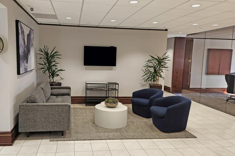 Columbia Plaza, 250 East 5th St, 15th Fl Office Space - Cincinnati