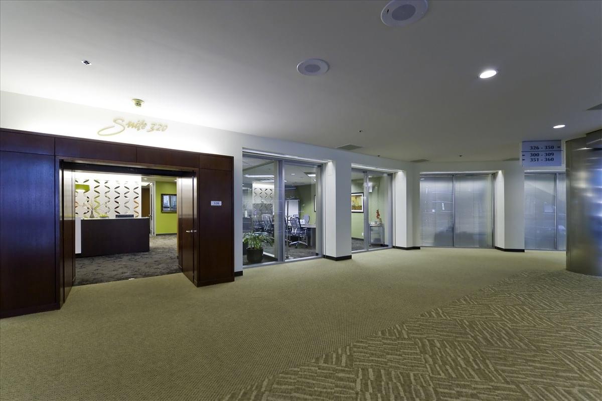 Photo of Office Space on Techmart Center, 5201 Great America Parkway Santa Clara 