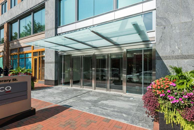 Reston Town Center available for companies in Reston