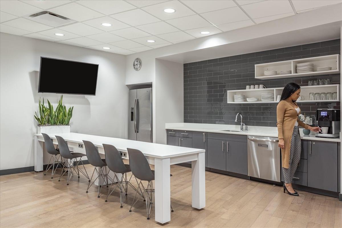Photo of Office Space on 201 St Charles Avenue, Central Business District New Orleans 