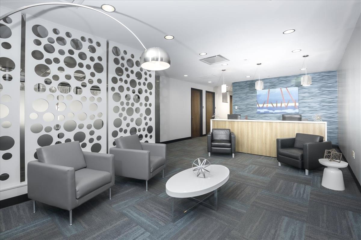 6100 Oak Tree Blvd Office Space - Independence