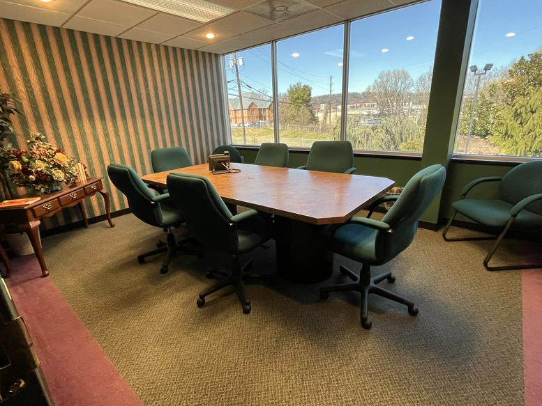 Regency Executive Offices, 2173 Embassy Dr, 4th Fl, Rohrerstown Office Space - Lancaster