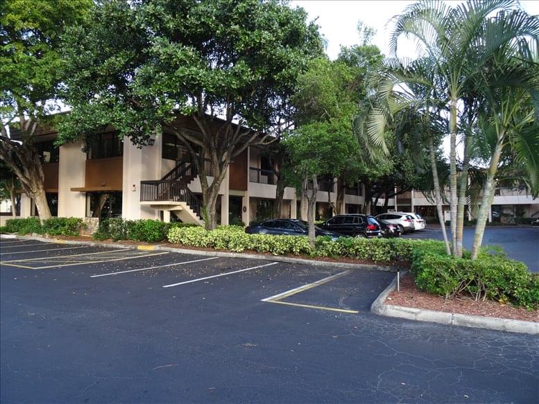 Picture of 1031 Ives Dairy Rd Office Space available in Aventura