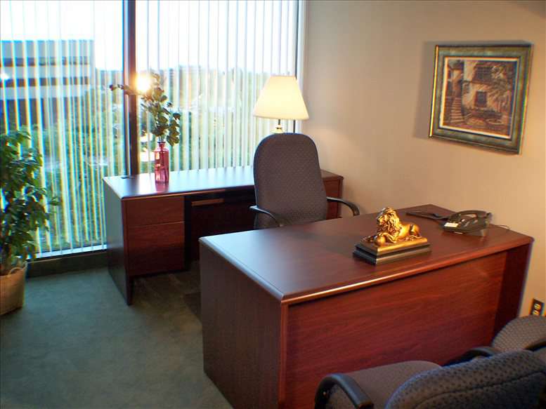 One Independence Place, 4807 Rockside Rd, Independence Office Images