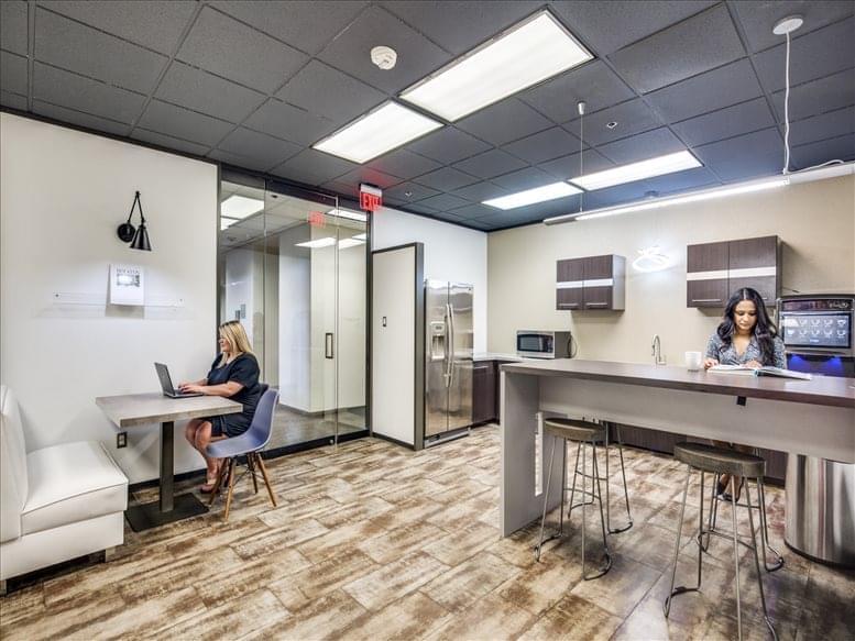Halbouty Center, 5100 Westheimer Rd Office Images