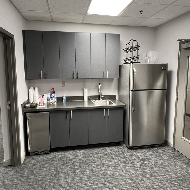 Photo of Office Space on 600 Boulevard S SW Huntsville 