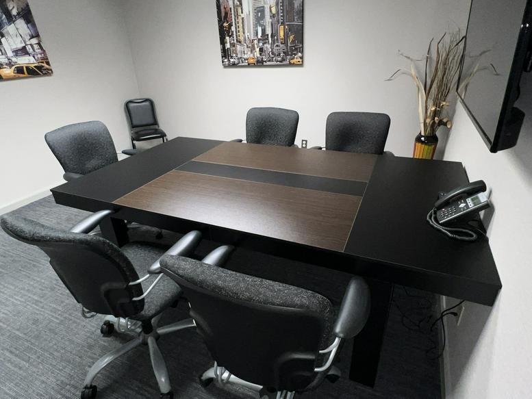 This is a photo of the office space available to rent on 600 Boulevard S SW