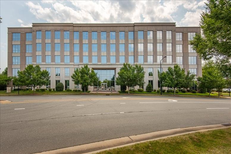 Linville Building, 10130 Perimeter Pkwy, North Lake, Wedgewood Office Space - Charlotte