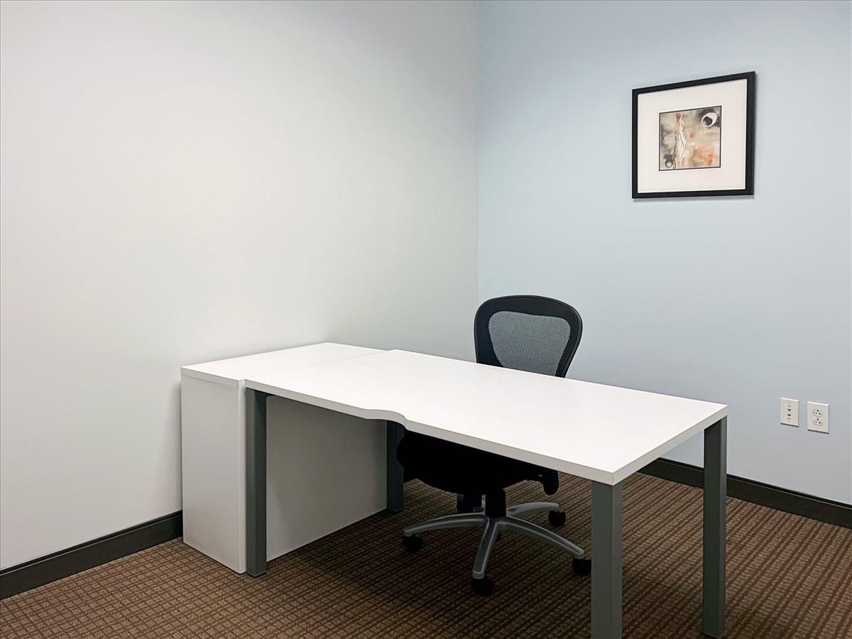 Office for Rent on Linville Building, 10130 Perimeter Pkwy, North Lake, Wedgewood Charlotte 