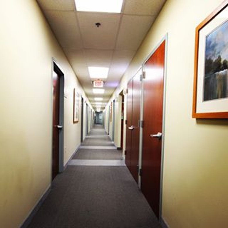 1275 Glenlivet Dr Office Images