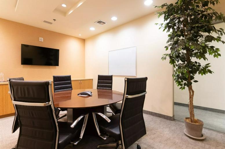 5200 Meadows Rd, Lake Forest Office Space - Lake Oswego