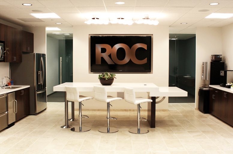 One America Plaza, 600 W Broadway Office Images