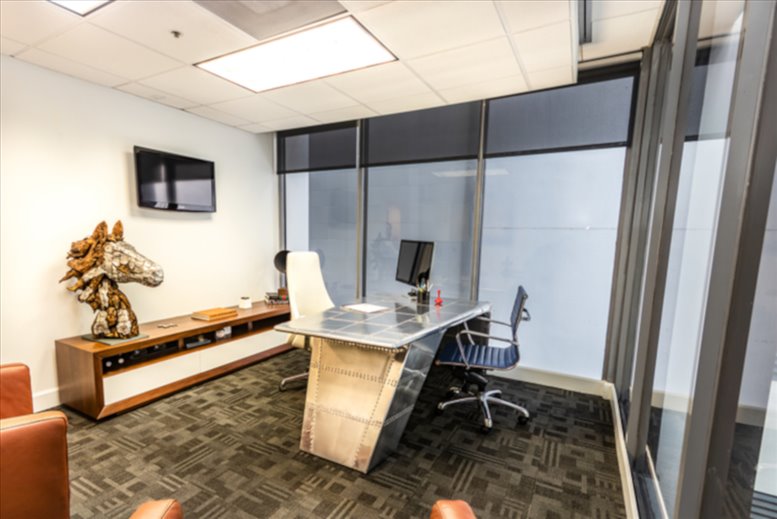 1110 Brickell Ave Office Images