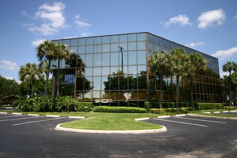300 S Pine Island Rd available for companies in Plantation