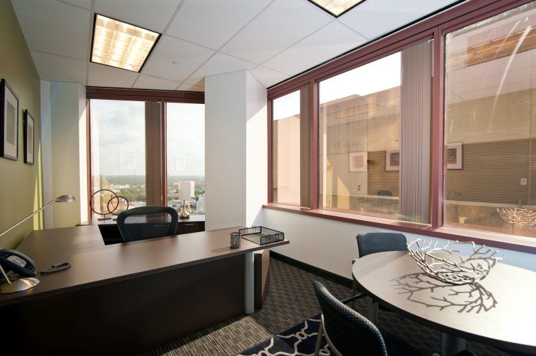 Bank of America Plaza, 300 Convent Street, Downtown Office Images