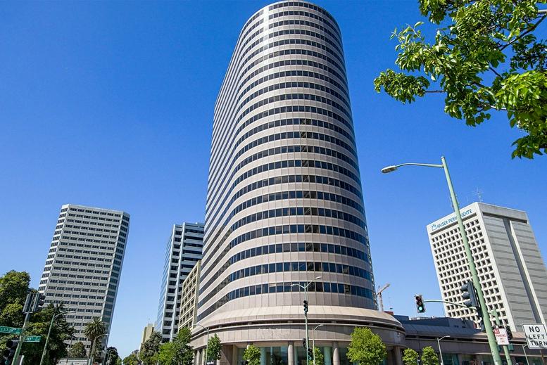 Lake Merritt Plaza available for companies in Oakland