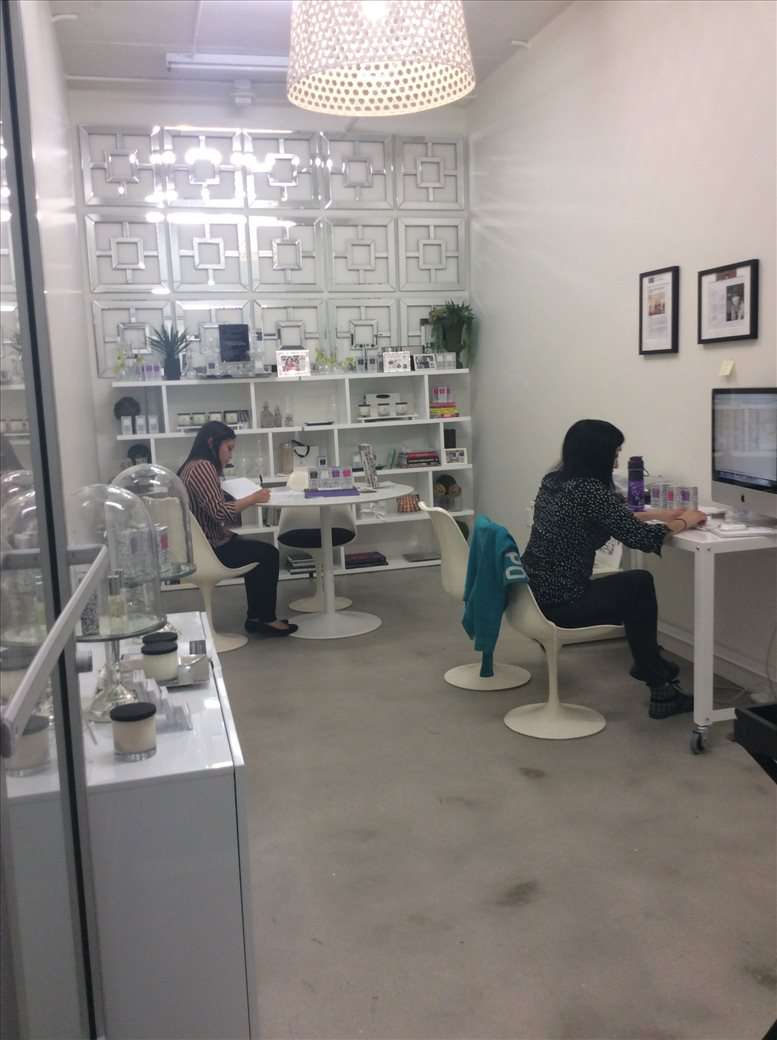 Maker City LA, 1933 S Broadway, 11th Fl Office Images