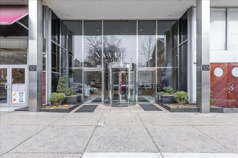 325 Chestnut St available for companies in Philadelphia