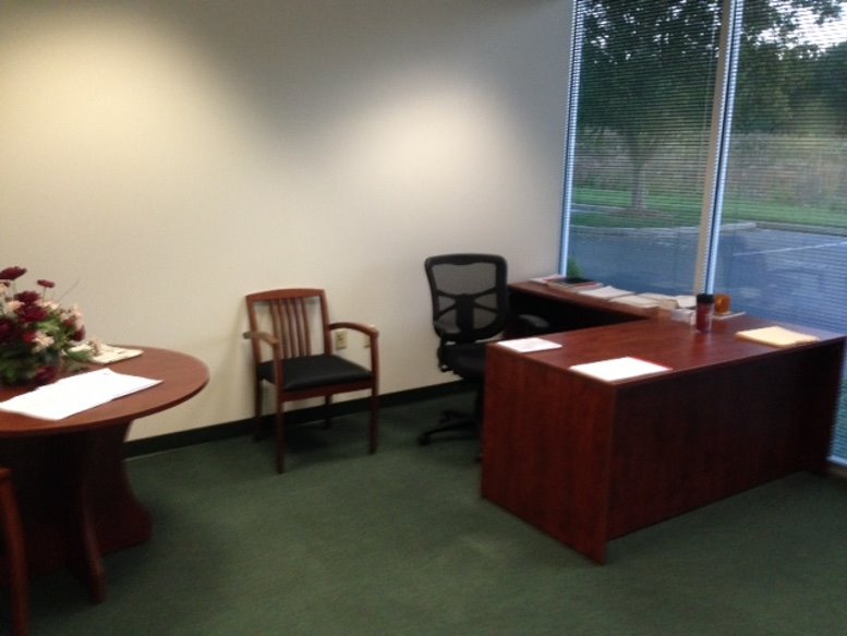 975 Cobb Place Blvd Office Images