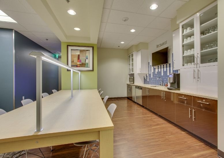 Cheyenne Fairways Business Center, 8670 W Cheyenne Ave Office Images