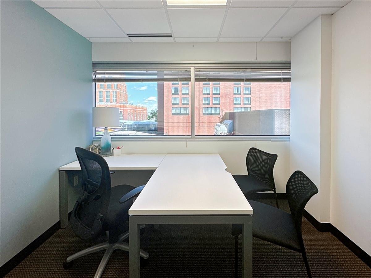One Michigan Avenue, 120 North Washington Square Office for Rent in Lansing 