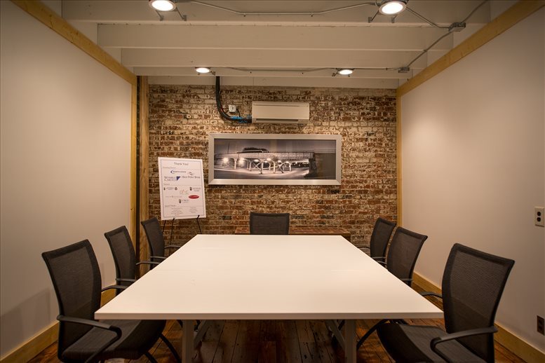 111 W Lewis St Office Images