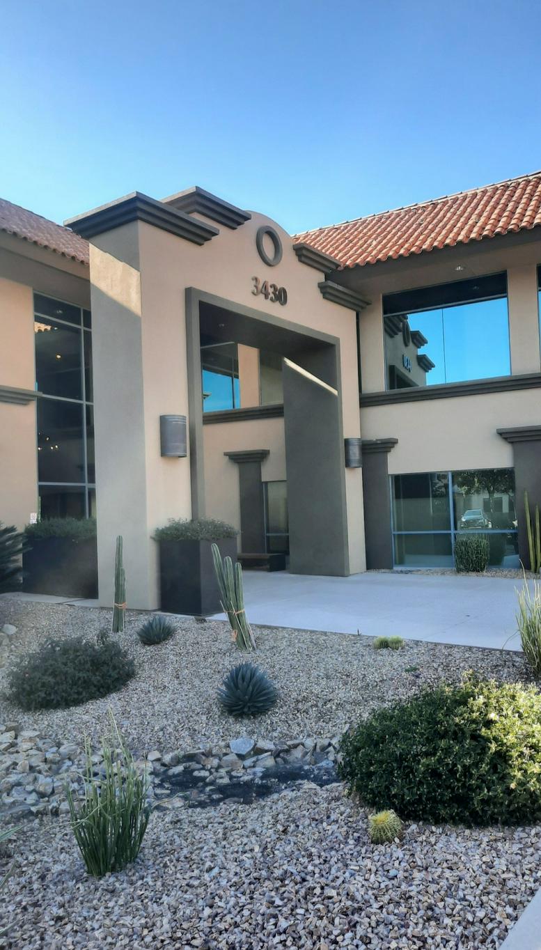 3430 East Sunrise Drive available for companies in Tucson
