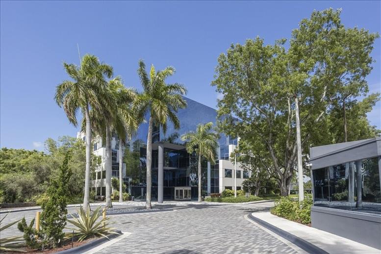 Aventura Corporate Center available for companies in Aventura