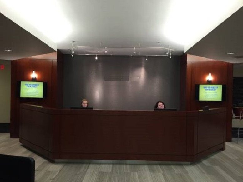 1100 Wilson Blvd, Rosslyn Office Images